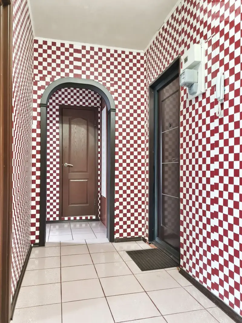 Салютная улица, 21