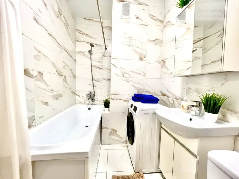 проспект Карла Маркса, 242