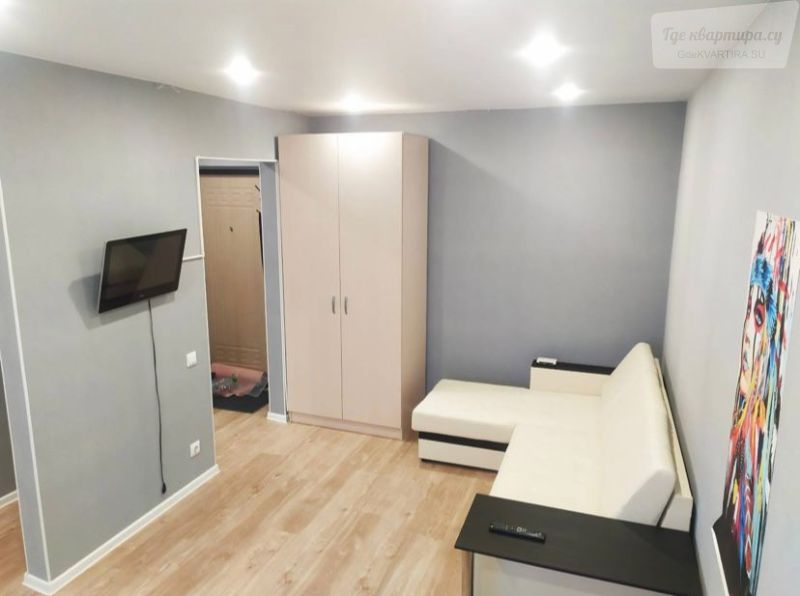 проспект Альберта Камалеева, 32
