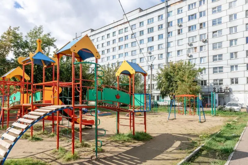 улица Робеспьера, 32