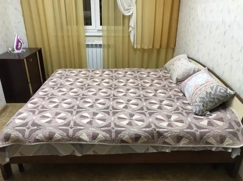 Ленинградская улица, 8